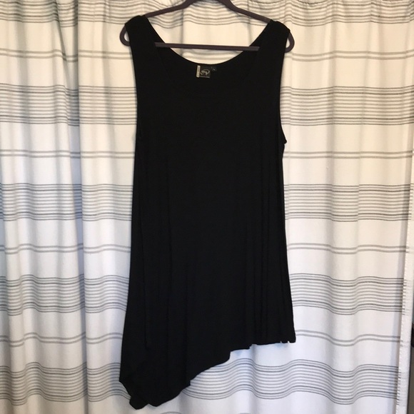Olars Ulta sleeveless top - Picture 1 of 5